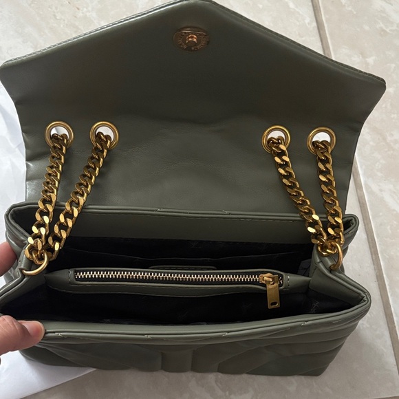 Inspired Handbag Green Quilted Shoulder Bag - Picture 3 of 11